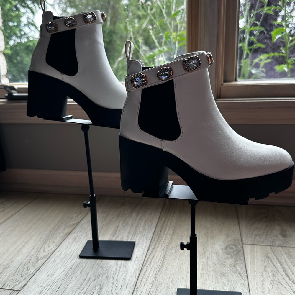 BAMBOO White and Black Chelsea Ankle Boots with jewel strap
